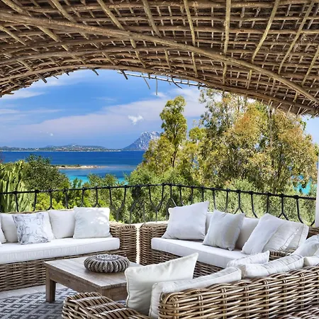 Iris - Ela Sardinia In Villa San Teodoro (Sardinia)