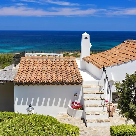 Iris - Ela Sardinia In Villa